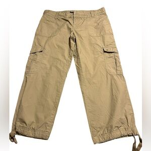 Tommy Hilfiger Women's  Cargo Paints Size 8